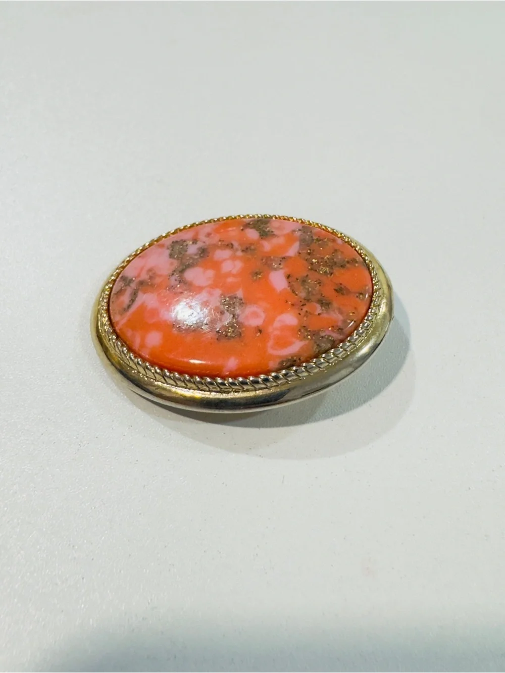 Sarah Coventry Coraline Brooch Pendant Gold Tone Oval Peach Orange Glitter